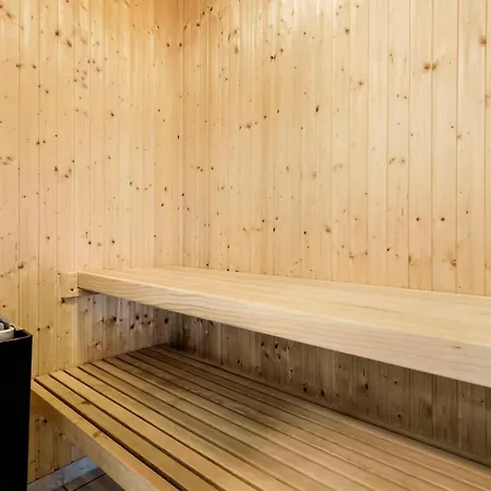 Front In With Sauna Ebeltoft